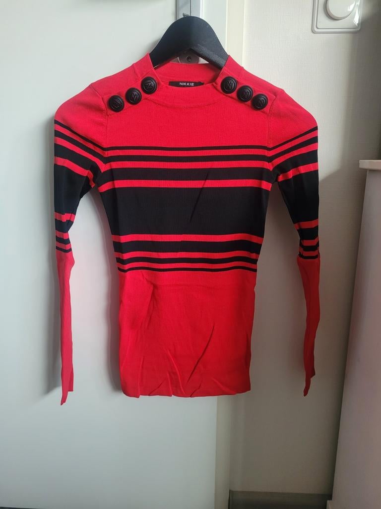 Nikkie Top - Maat 32 - Rood/Zwart, Ophalen of Verzenden