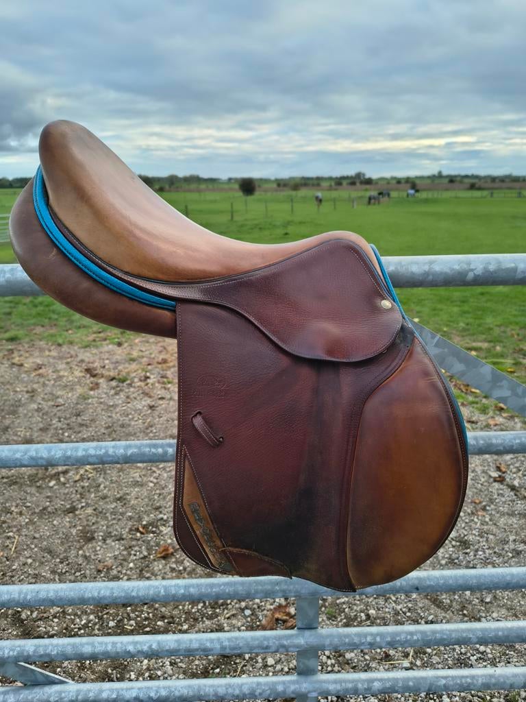 Devoucoux Biarritz springzadel 17,5 inch MW boom, Dieren en Toebehoren, Ophalen, Gebruikt, Springen