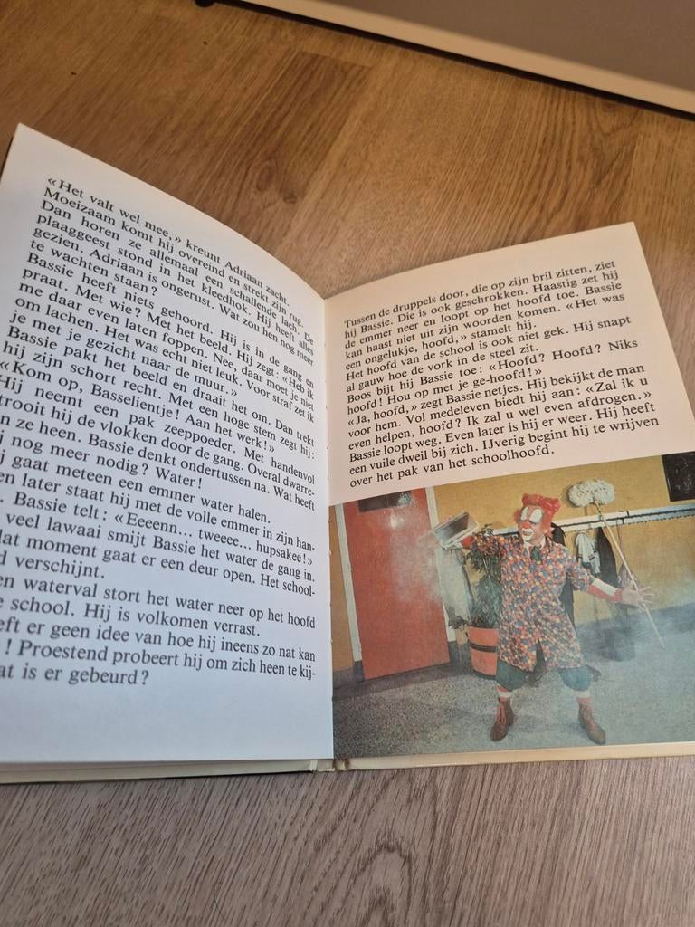 Bassie en Adriaan op school boek, Ophalen of Verzenden