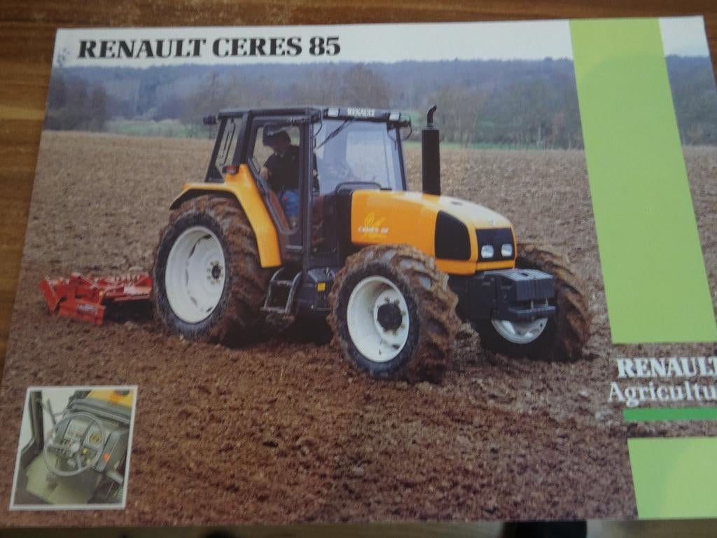 Renault Ceres 85/95 en twee renault 54 serie folders, Boeken, Catalogussen en Folders, Verzenden, Zo goed als nieuw, Folder