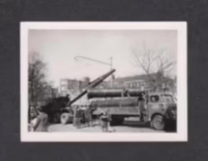 Foto Rotterdam Vrachtwagen Takelwagen White 6x6 Voorjaar '61, 1960 tot 1980, Foto, Ophalen of Verzenden, Zo goed als nieuw