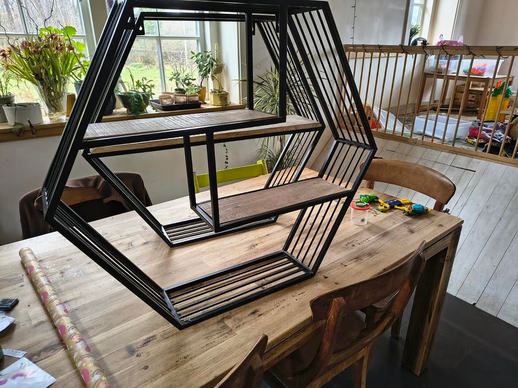 Wand planken zwart staal, Ophalen of Verzenden, Zo goed als nieuw