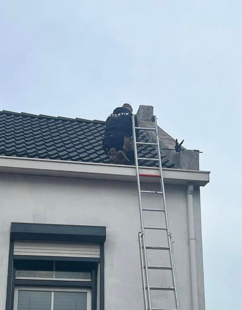 Nieuw dak nodig? Wij doen bitumen en pannendaken, Ophalen, Overige materialen, Zwart, Nieuw