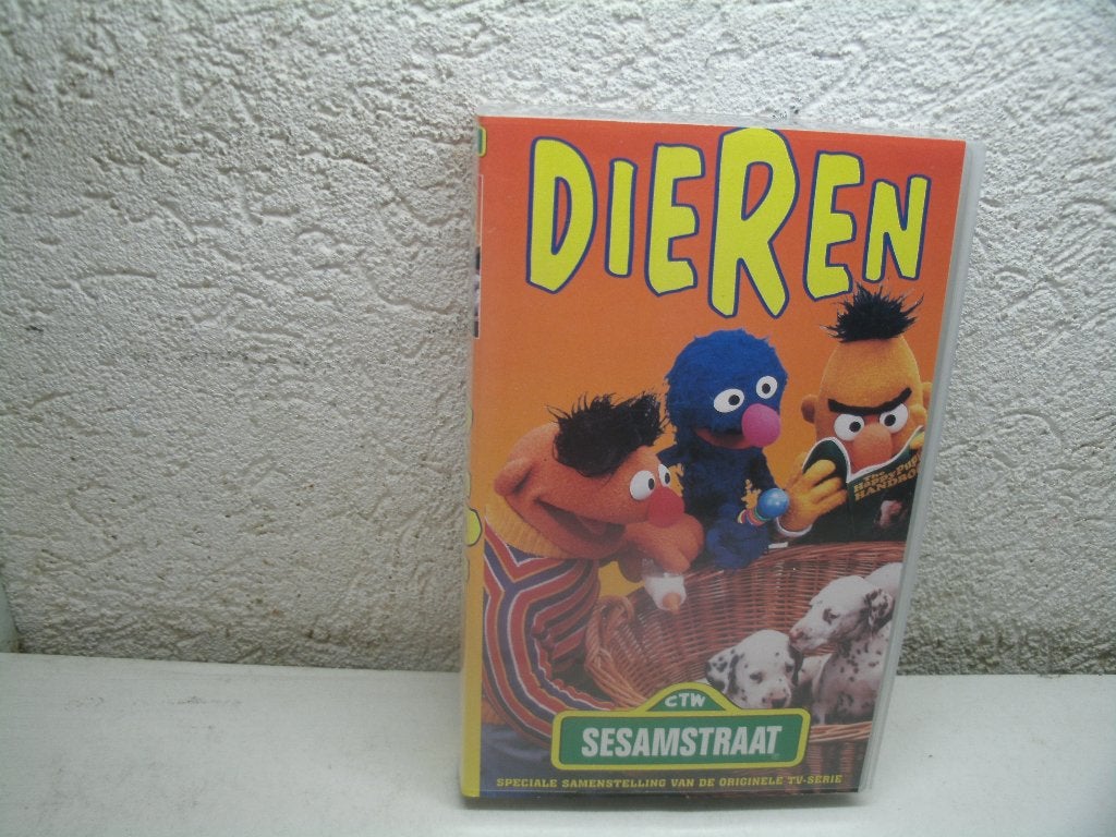 vhs 103a sesamstraat dieren, Alle leeftijden, Ophalen of Verzenden, Zo goed als nieuw