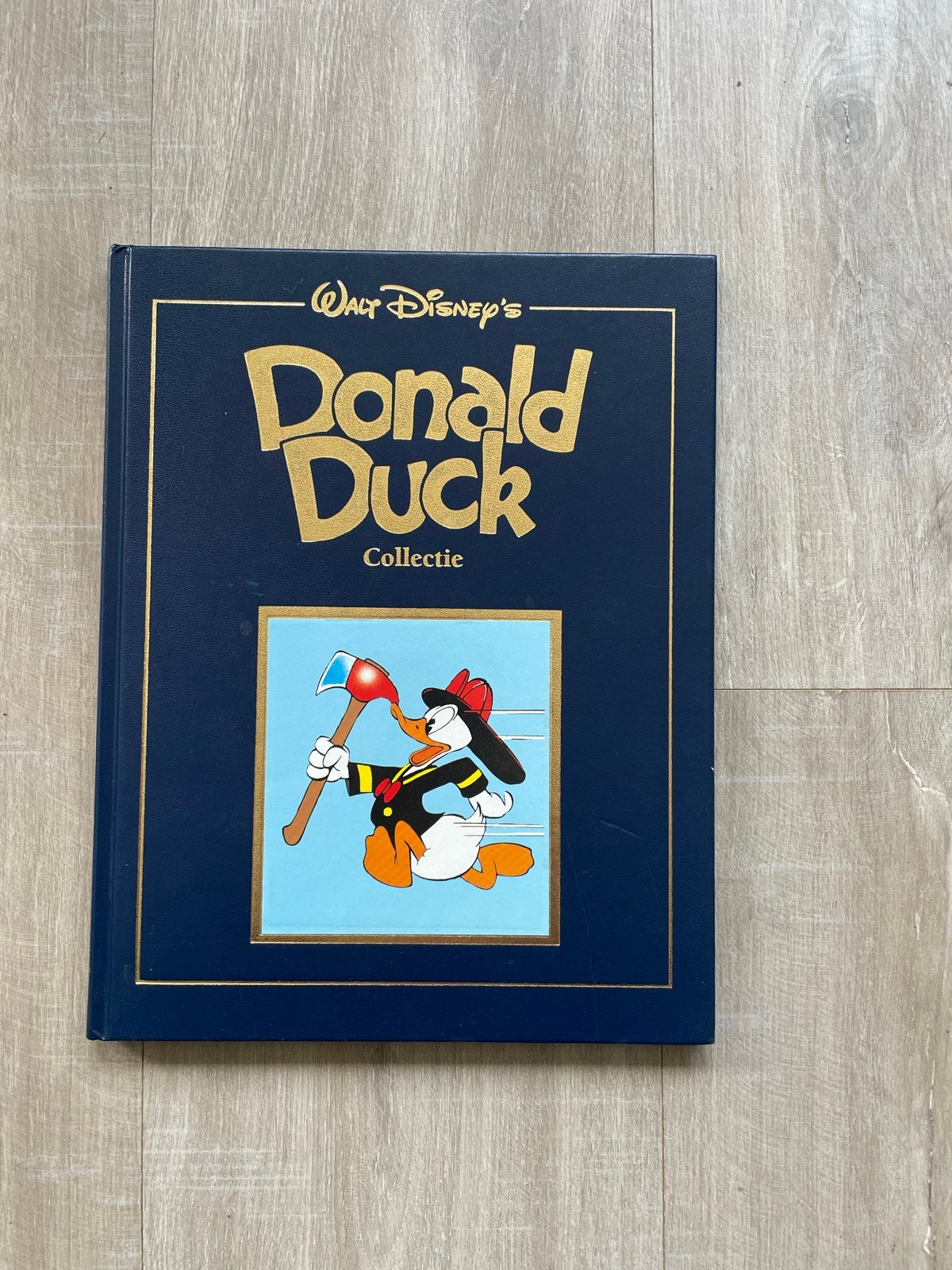 Donald Duck Collectie: Donald Duck als brandweerman (hardcov, Boeken, Stripboeken, Eén stripboek, Ophalen of Verzenden, Zo goed als nieuw