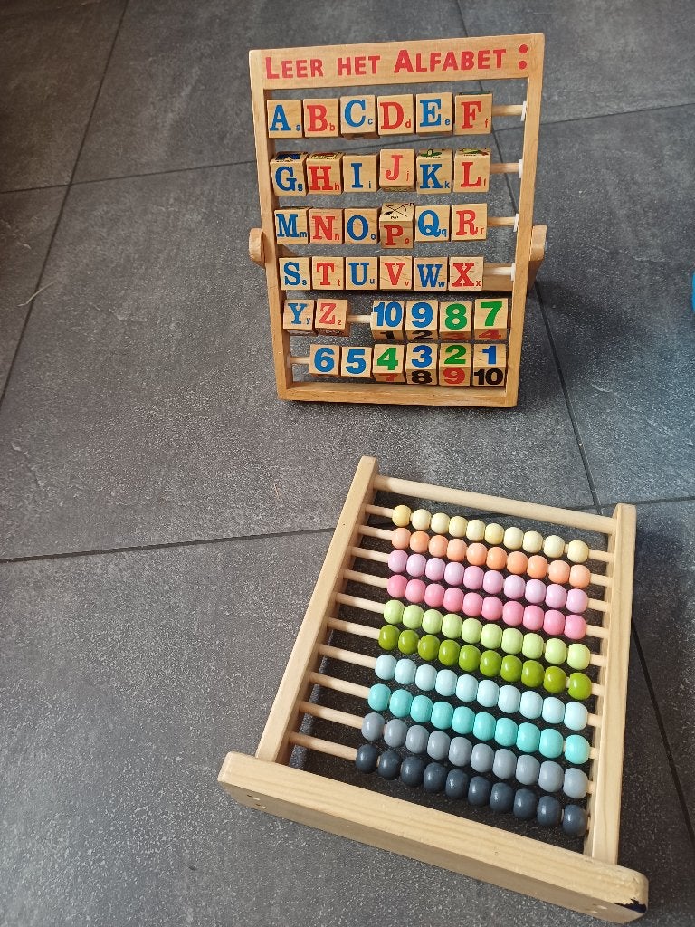Houte speelgoed, Ophalen, Zo goed als nieuw, Van hout, Minder dan 10 stukjes