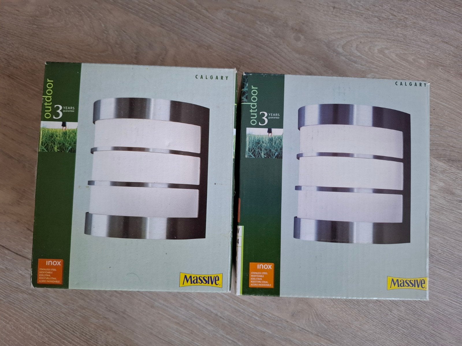Massive (Philips/Signify) buitenverlichting., Minder dan 50 watt, Wandlamp, Ophalen of Verzenden, Netvoeding