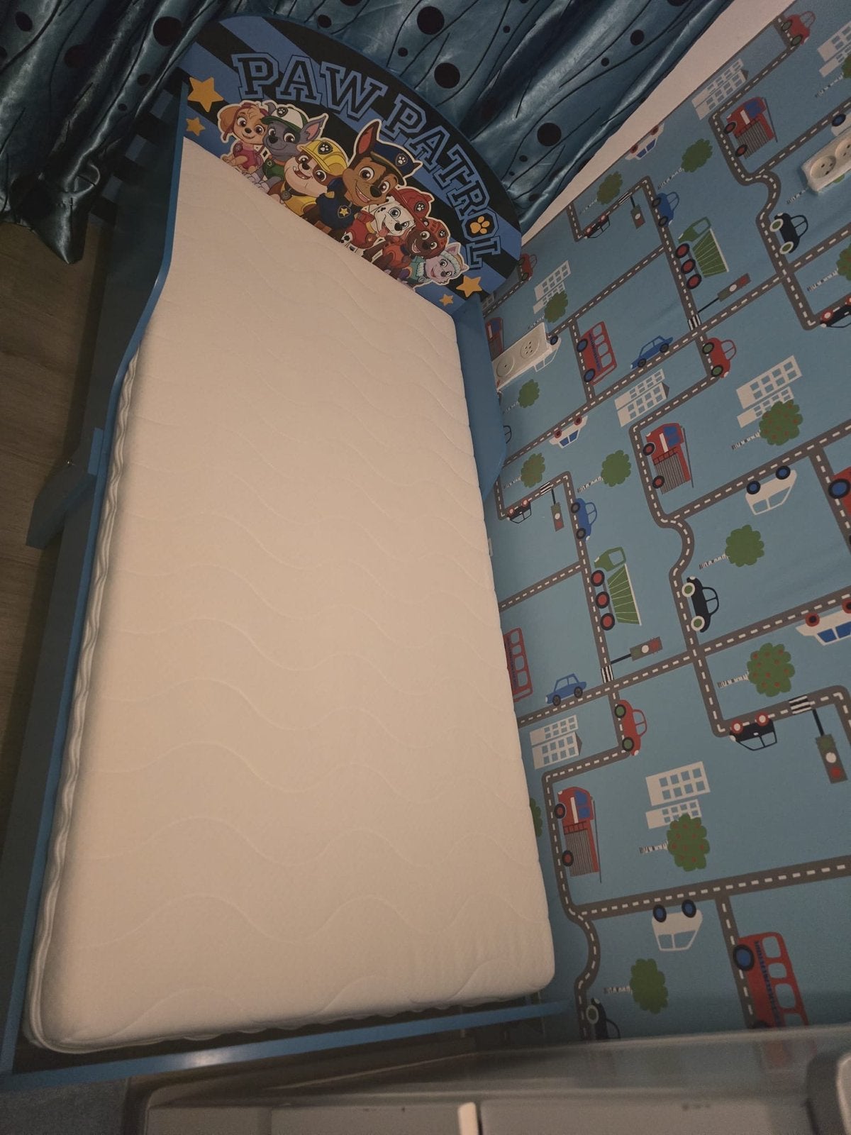 Paw Patrol kinderbed met matras - Zo goed als nieuw, Ophalen, 70 tot 85 cm, 140 tot 160 cm, Zo goed als nieuw