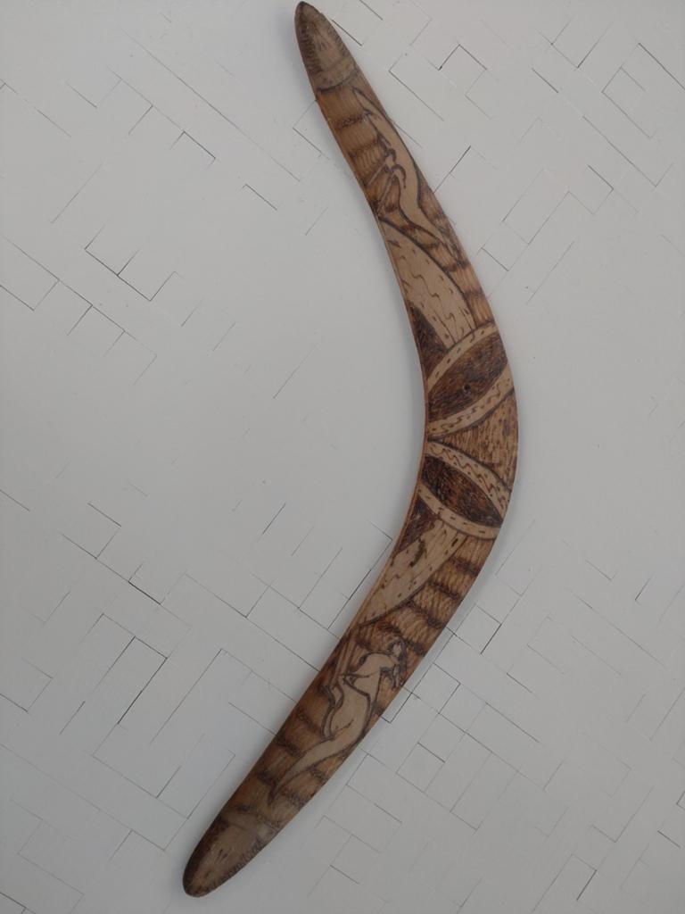 Decoratieve Boemerang met Australische Aboriginal Kunst, Ophalen of Verzenden, Gebruikt
