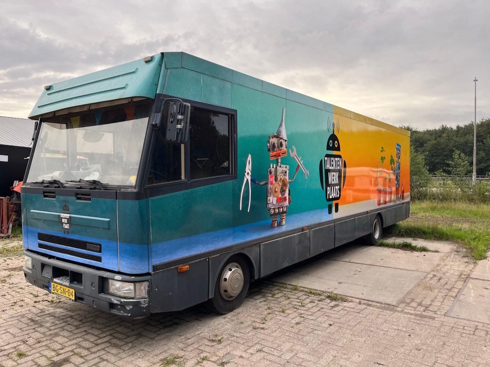 mobiele werkplaats camper foodtruck klusbus werkbus demo, Auto's, Automaat, Iveco, Diesel, Particulier