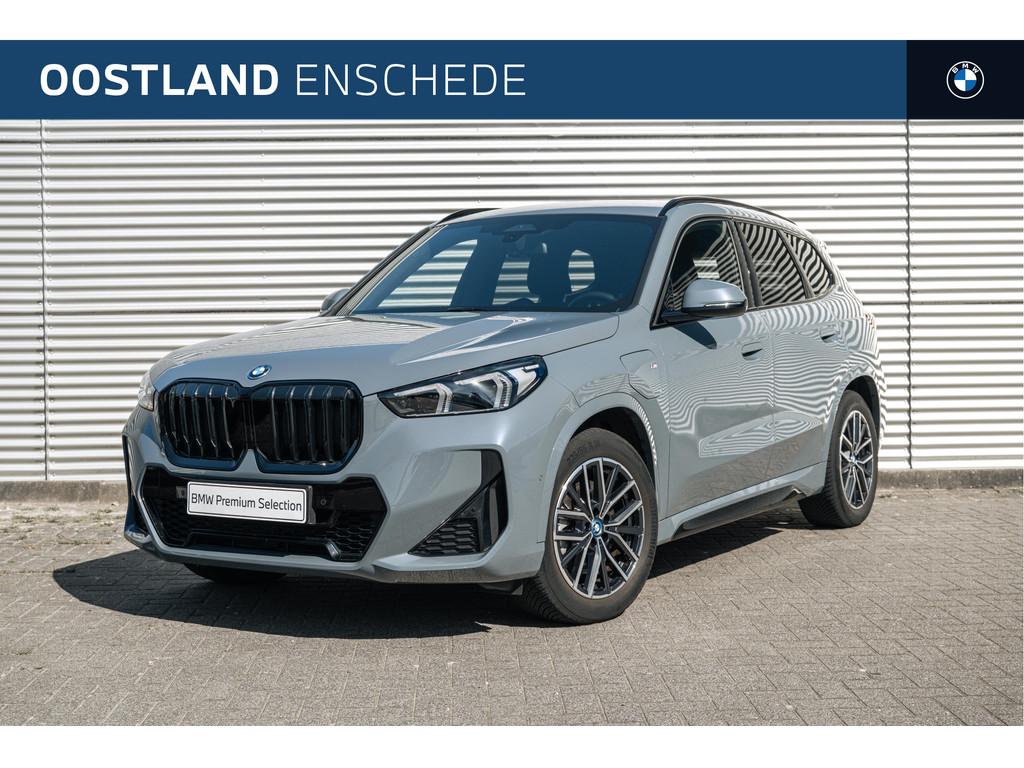 BMW X1 xDrive30e M Sport Automaat / Sportstoelen / Comfort A, Auto's, BMW, Bedrijf, Te koop, X1, 4x4, Achteruitrijcamera, Alarm