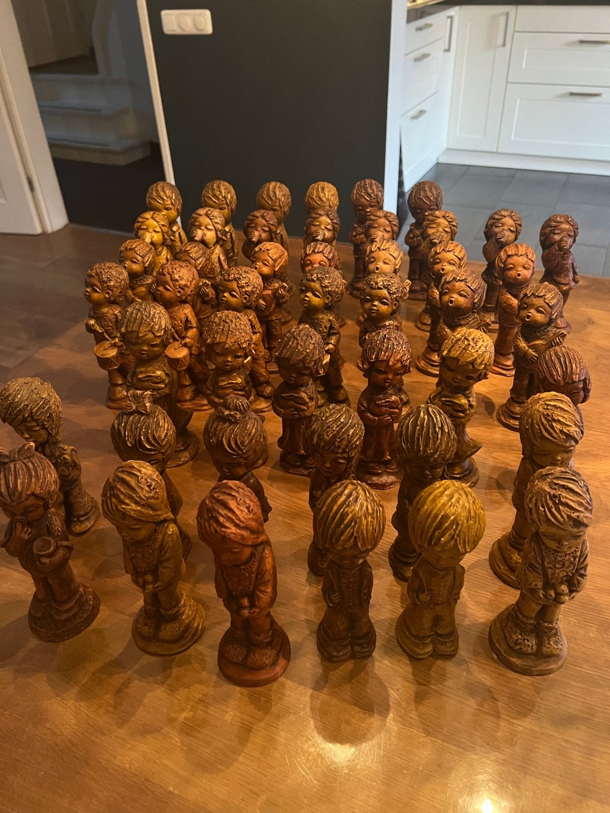 Grote collectie vintage hummel beeldjes van kinderen, Verzamelen, Ophalen of Verzenden, Gebruikt, Mens