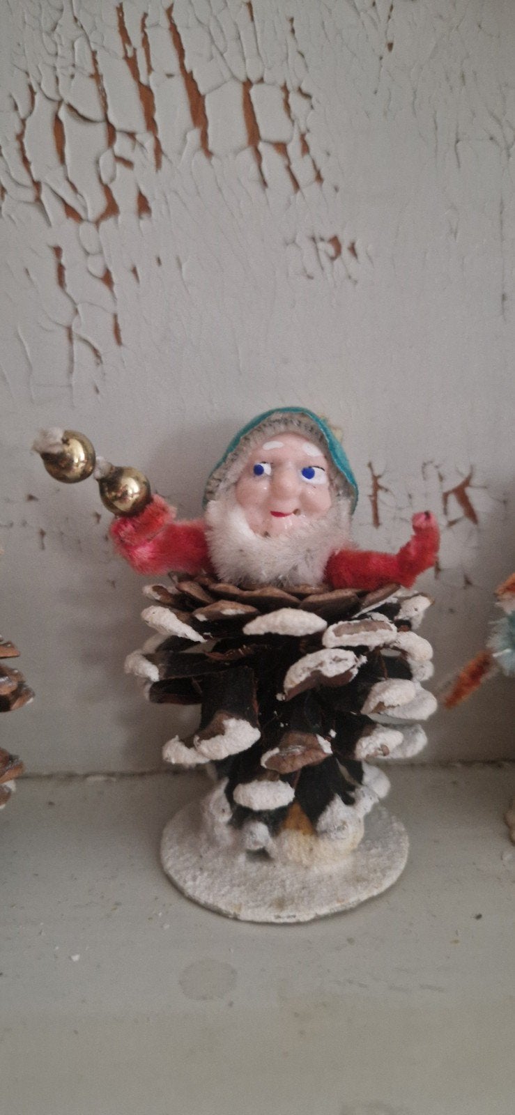 Lotje 5 oude dennenappelmannetjes~oude kerstmannetjes, Diversen, Kerst, Ophalen of Verzenden, Zo goed als nieuw