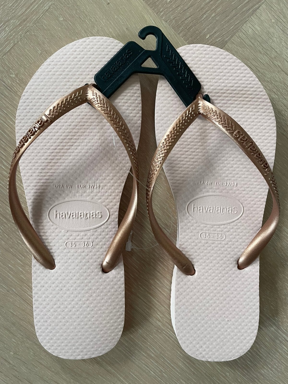 Nieuw: Havaianas slippers Slim FC Rosa Ballet maat 35/36, Meisje, Overige typen, Nieuw, Ophalen of Verzenden