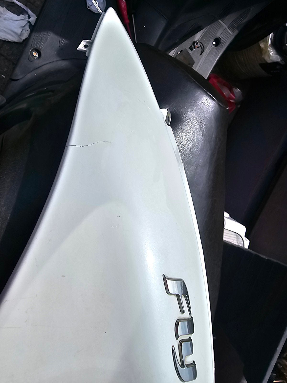 Linkerzijkap Fly scooter - alle ophangpunten heel, Fietsen en Brommers, Ophalen of Verzenden