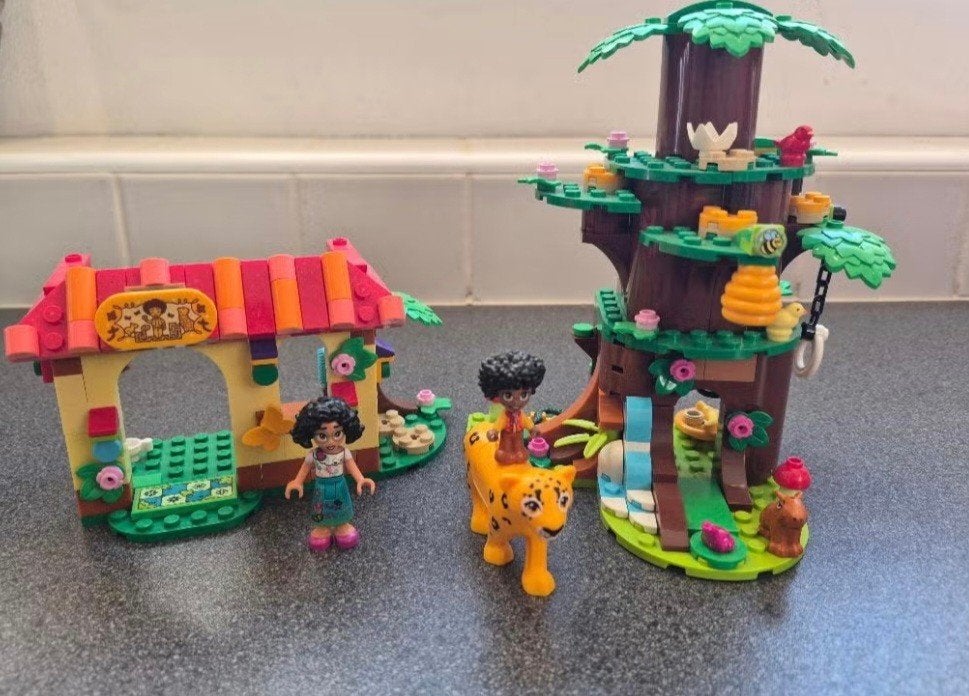 LEGO Disney Encanro set Mirabel en Antonio, Lego, Ophalen of Verzenden, Zo goed als nieuw, Disney