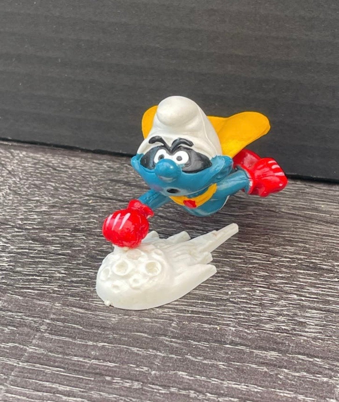 Super Smurf zeldzaam Figuur - Vintage Verzamelo, Verzamelen, Ophalen of Verzenden, Gebruikt, Overige Smurfen, Poppetje, Figuurtje of Knuffel