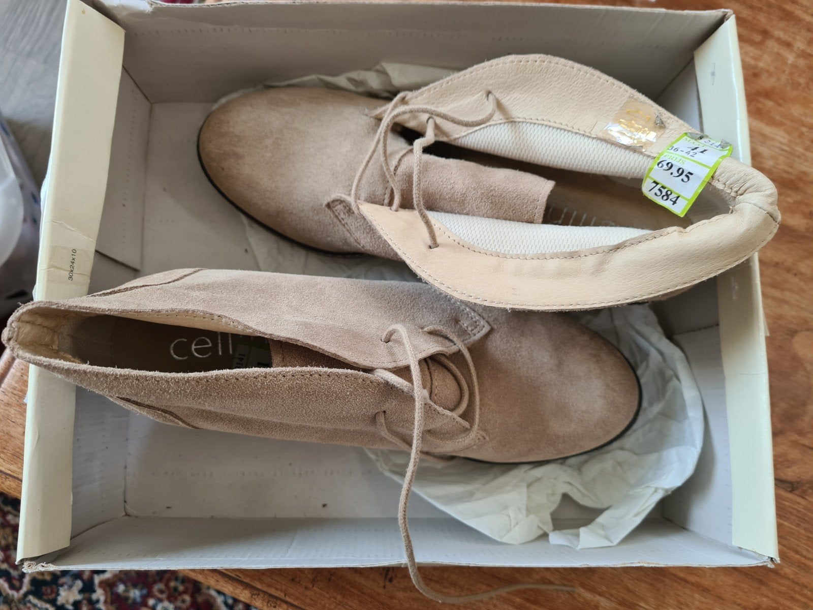 Cellini suède enkellaarsjes helemaal nieuw, maat 41, Ophalen, Beige, Nieuw, Lage of Enkellaarzen