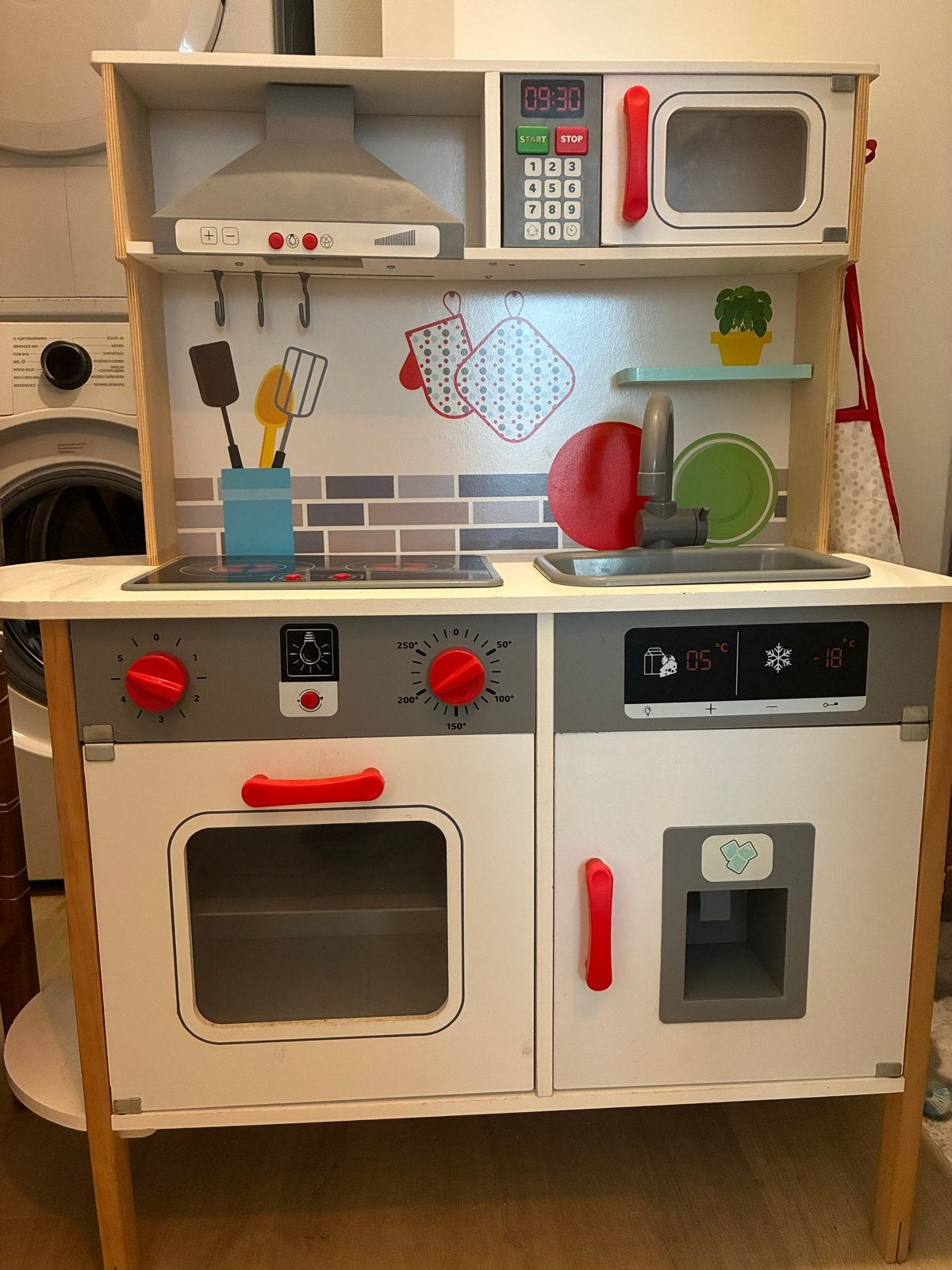 Houten speelkeuken met accessoires, Kinderen en Baby's, Speelgoed | Speelkeukens, Ophalen, Gebruikt, Hout, Speelkeuken