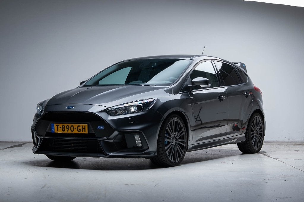 Ford Focus 2.5 RS l Miltek l Schuifdak l Schaalstoel, Zwart, 4 cilinders, 2261 cc, 350 pk