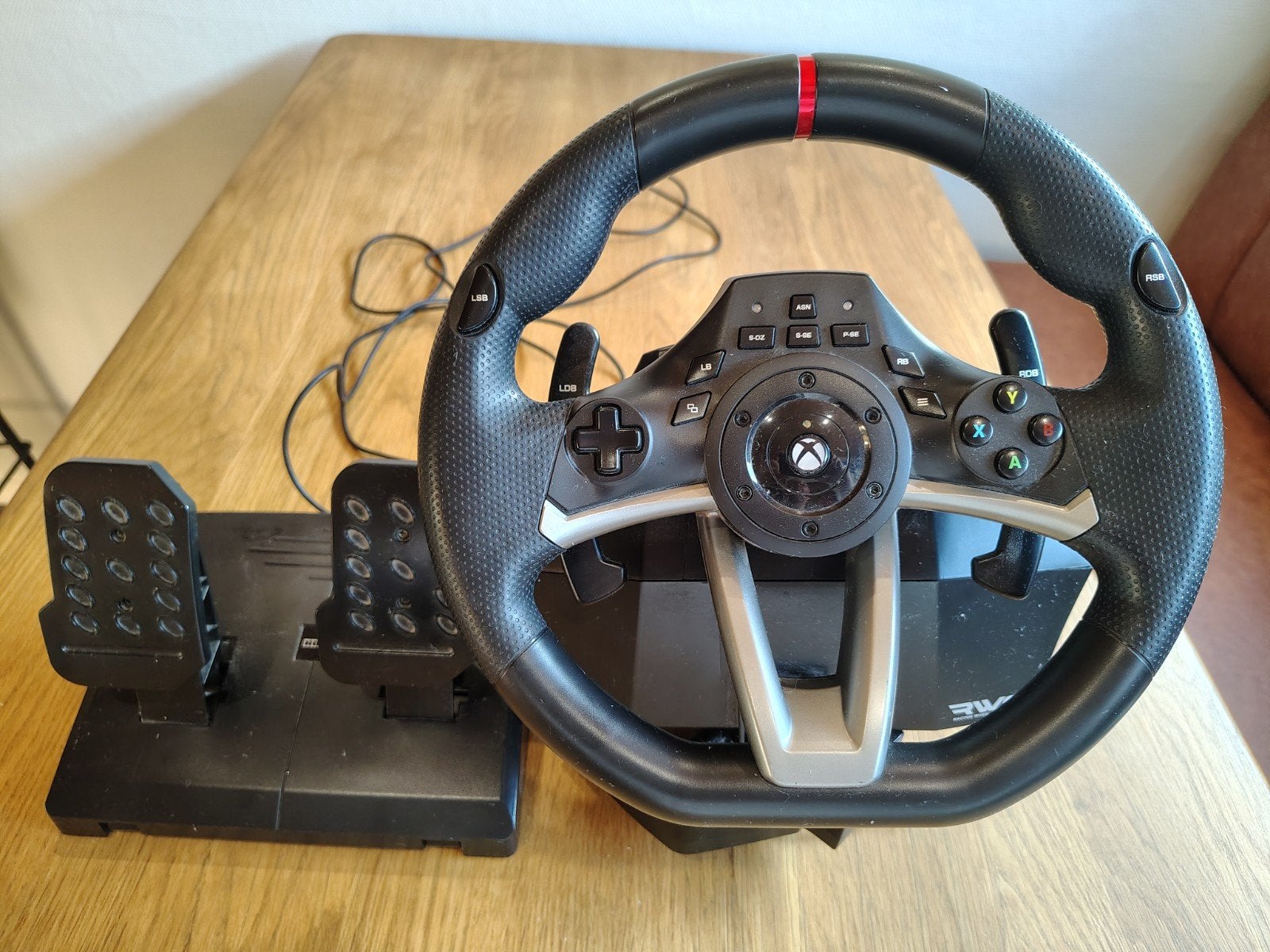 Hori Racing Wheel Overdrive racestuur voor Xbox, Spelcomputers en Games, Spelcomputers | Xbox | Accessoires, Ophalen of Verzenden