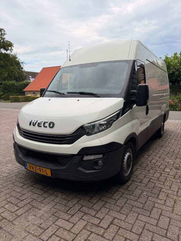 Iveco Daily 35S16 2.3D 114KW 2018 Wit 128000km, Achterwielaandrijving, Iveco, Wit, 14 km/l