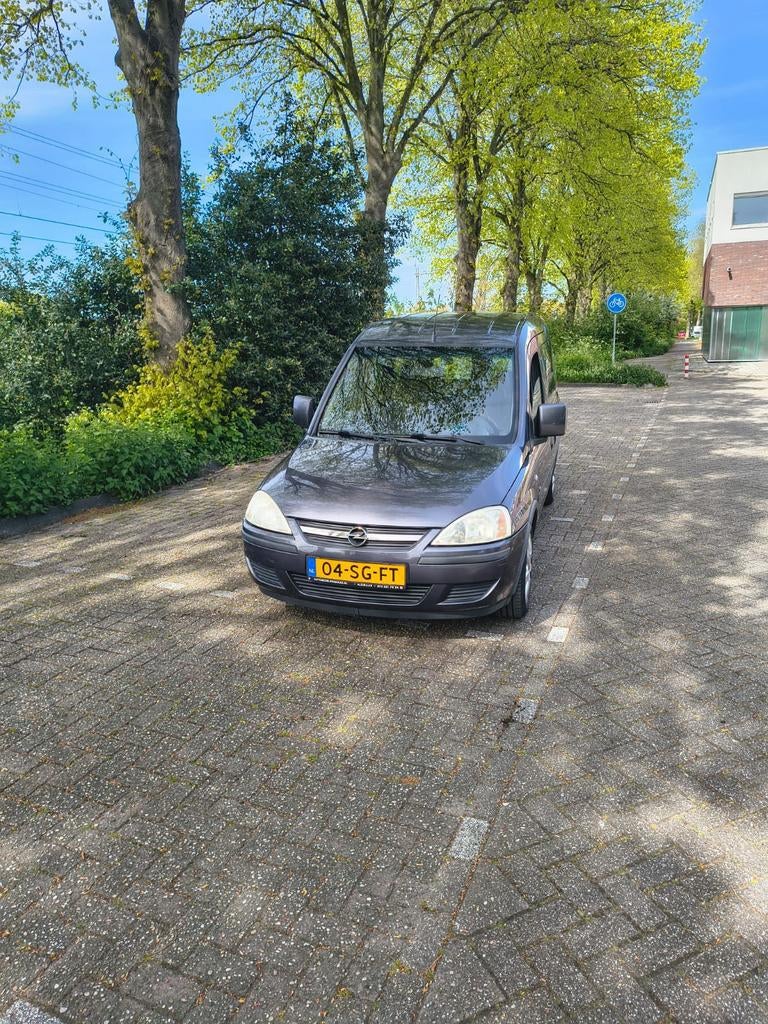Opel Combo 1.4 Tour 2006, Auto's, Opel, Voorwielaandrijving, Metallic lak, 49 €/maand, Origineel Nederlands
