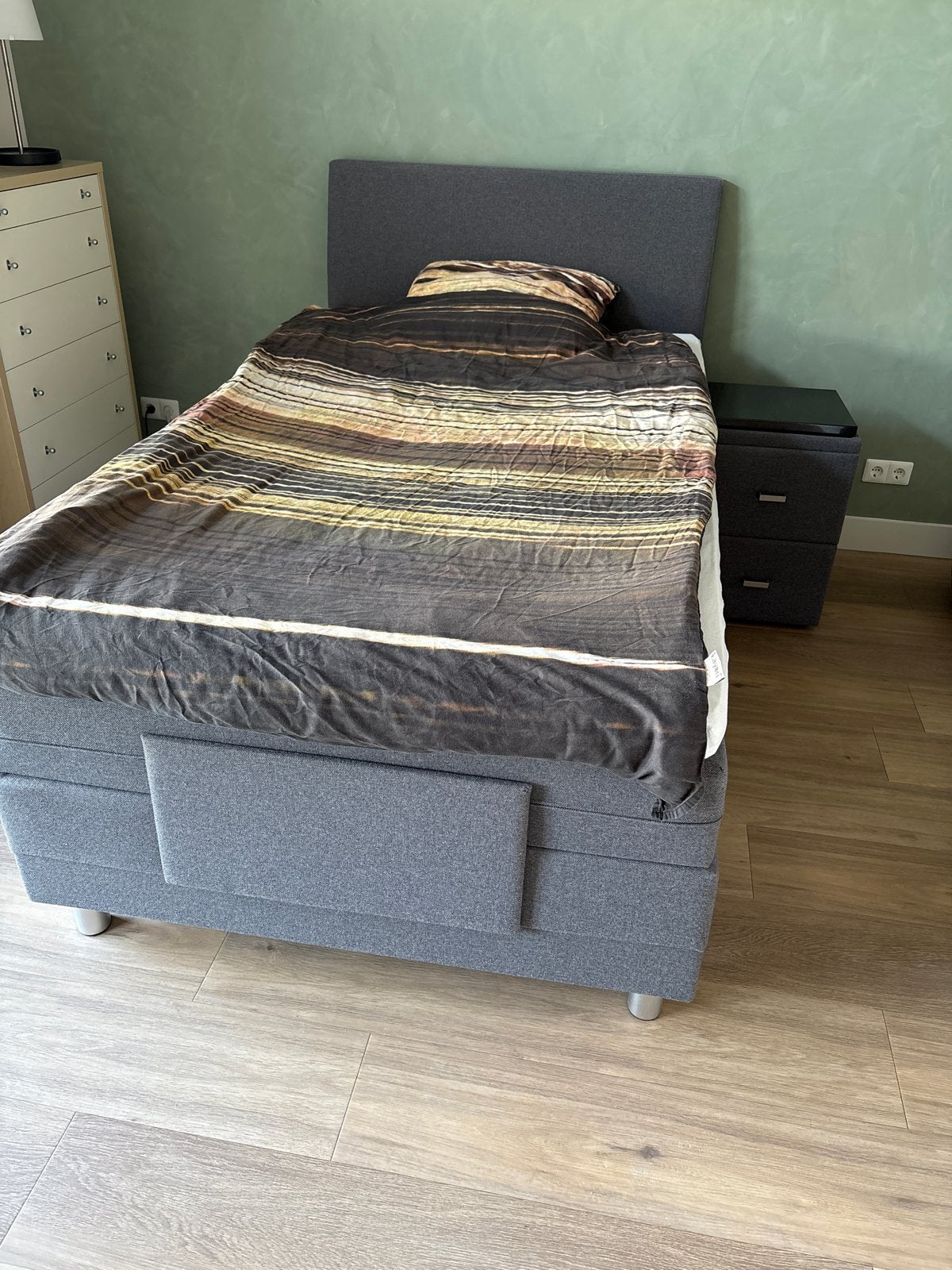 Boxspring 140x200 cm inclusief topper (aan vervanging toe), Ophalen, Gebruikt, Eenpersoons, 140 cm