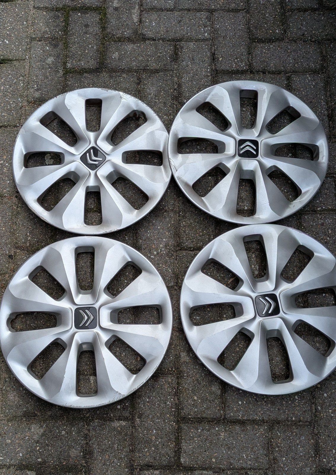 Citroën C1 type 2 wieldoppen set (4 stuks), Auto diversen, Ophalen of Verzenden, Gebruikt