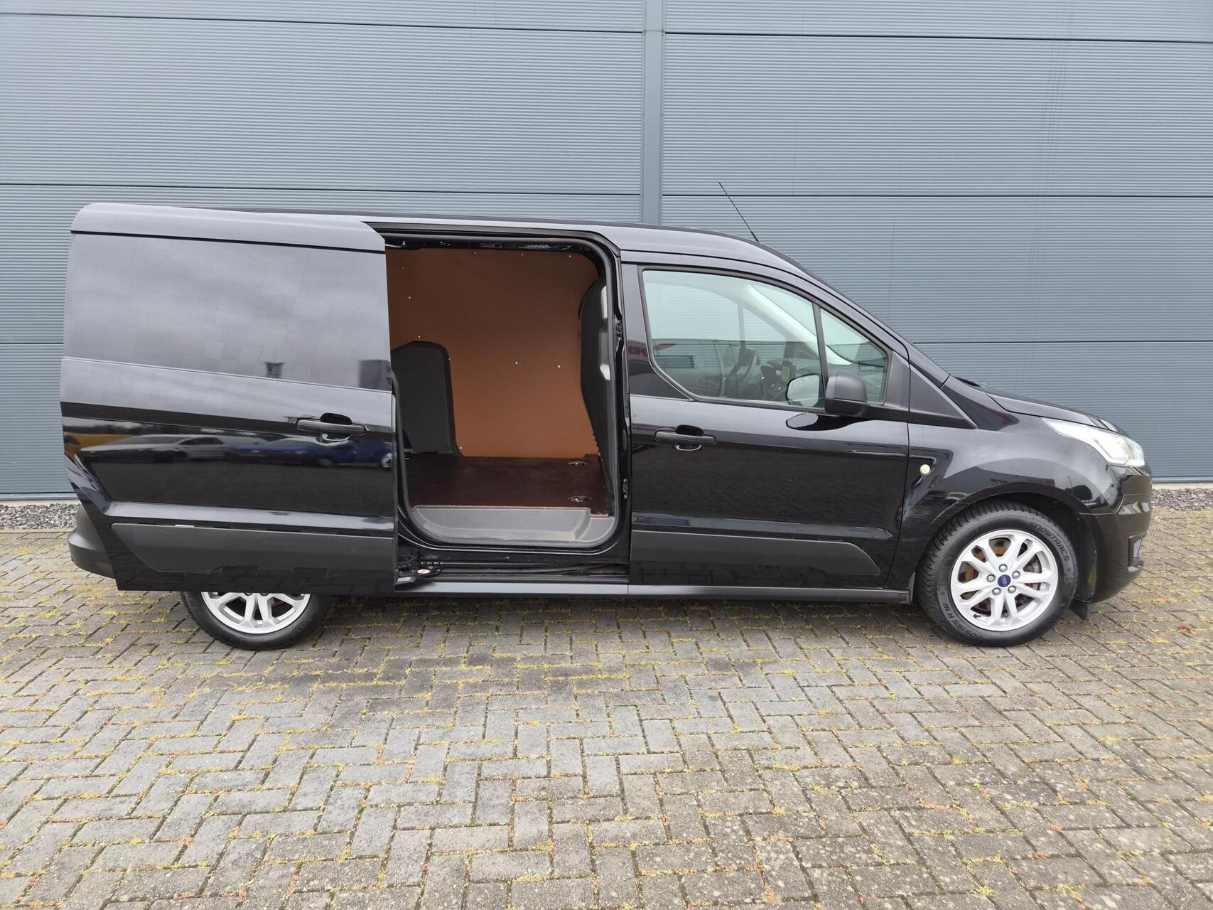 Ford Transit Connect 1.5 EcoBlue L2 Airco Navi Cam 120pk eu6, Auto's, 1588 kg, Gebruikt, Euro 6, 4 cilinders