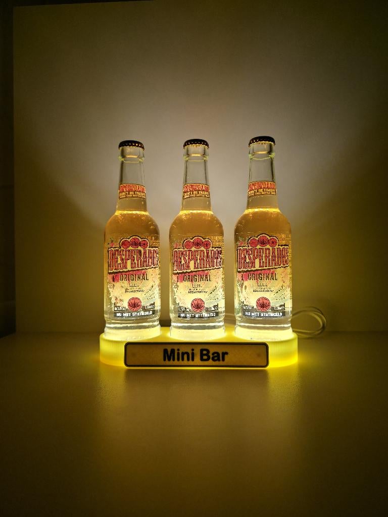 Gepersonaliseerde 3-Flesjes Displaylamp –LED | Bar / Mancave, Nieuw, Kunststof, Ophalen of Verzenden, Modern