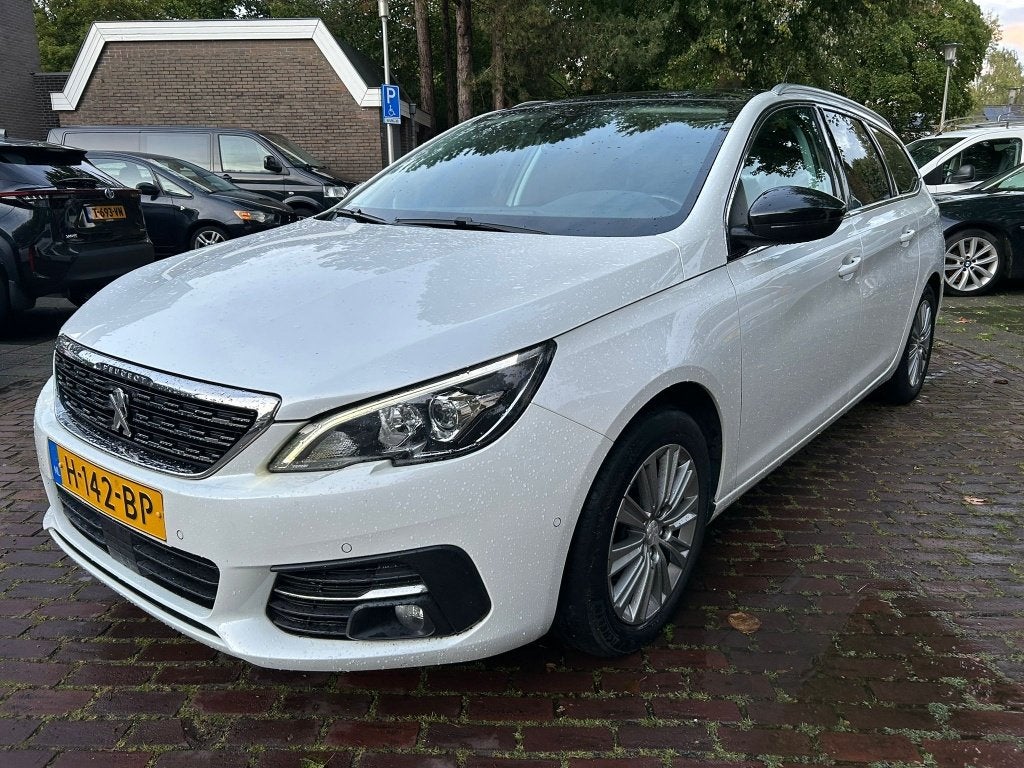 Peugeot 308 1.2 Puretech 130pk S&S Eat8 2020 Wit, Stof, Euro 6, 1199 cc, Navigatiesysteem