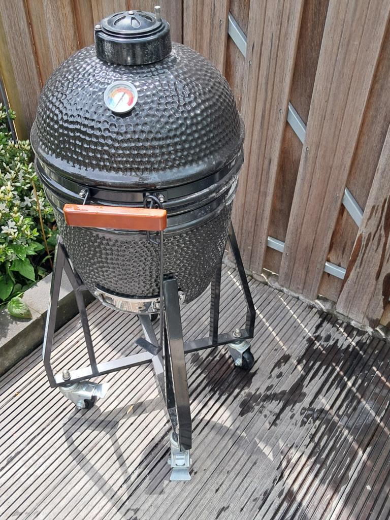 Kamado  barbecue, Tuin en Terras, Houtskoolbarbecues, Ophalen, Zo goed als nieuw, Kamado, Met accessoires