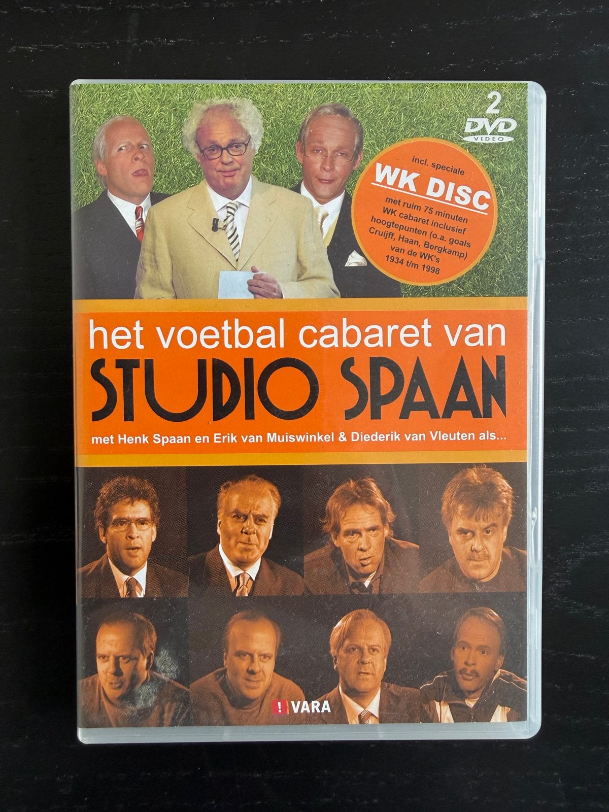 Het Voetbal Cabaret van Studio Spaan - 2 DVD's, Cd's en Dvd's, Bonusmateriaal, Voetbal, Zo goed als nieuw, Alle leeftijden
