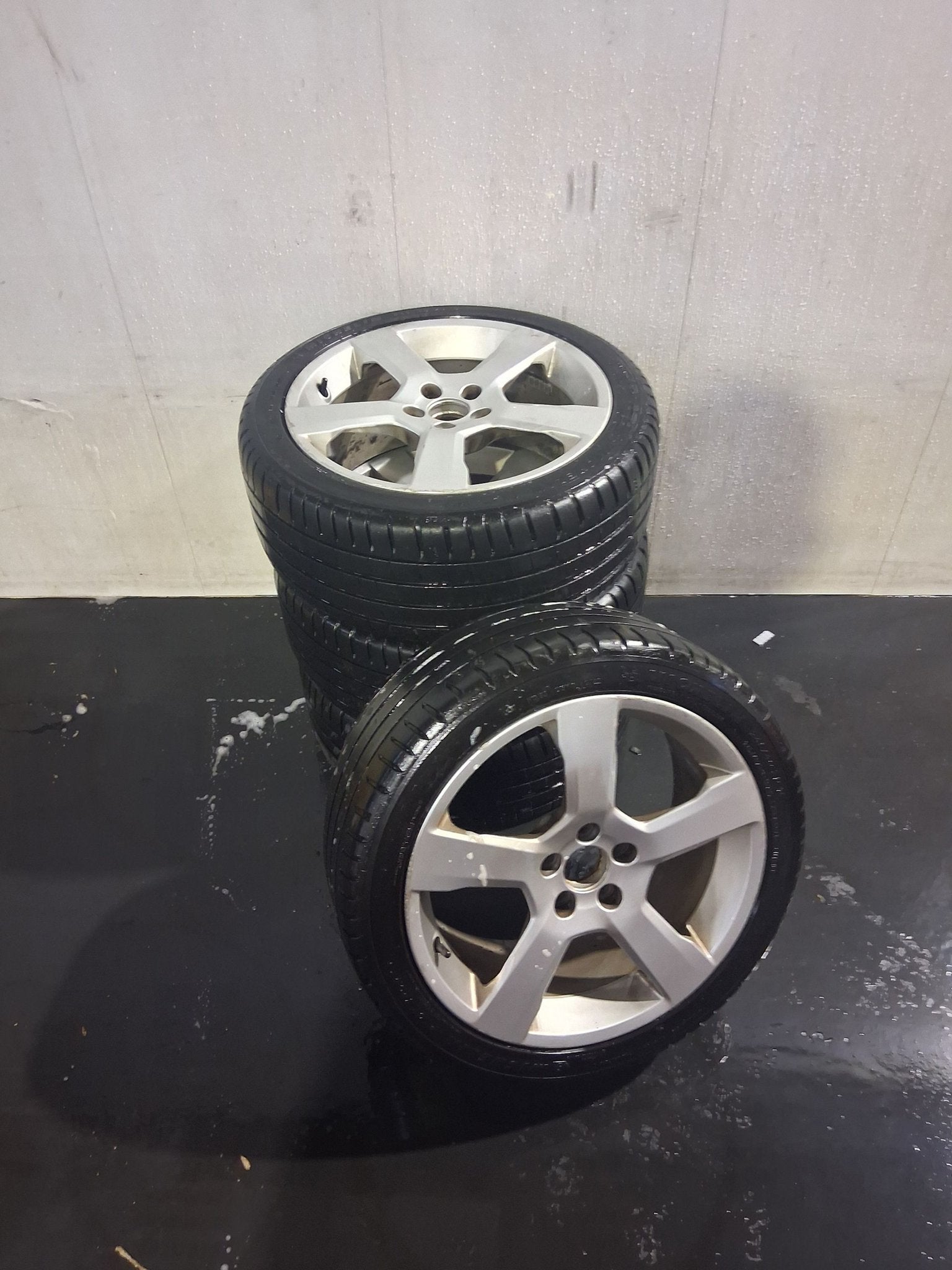 Te koop Volvo V70 velgen set + nieuwe winterbanden, Auto-onderdelen, Banden en Velgen, 18 inch, -, -, Banden en Velgen