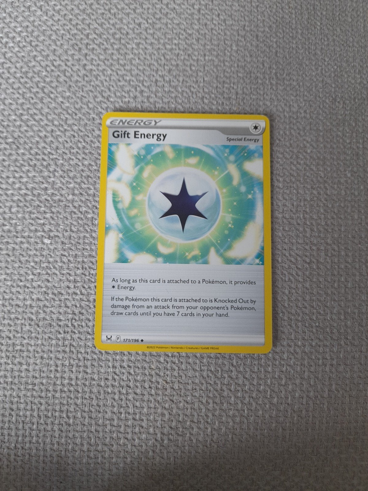 Pokémon TCG Gift Energy Kaart 171/196, Ophalen of Verzenden, Zo goed als nieuw, Losse kaart