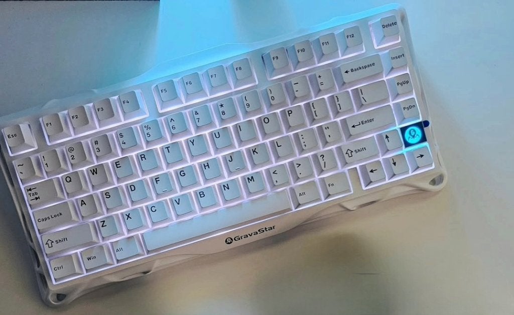 GravaStar Mechanisch Gaming Toetsenbord - Wit, Qwerty, Computers en Software, Ophalen, Draadloze ontvanger, Zo goed als nieuw