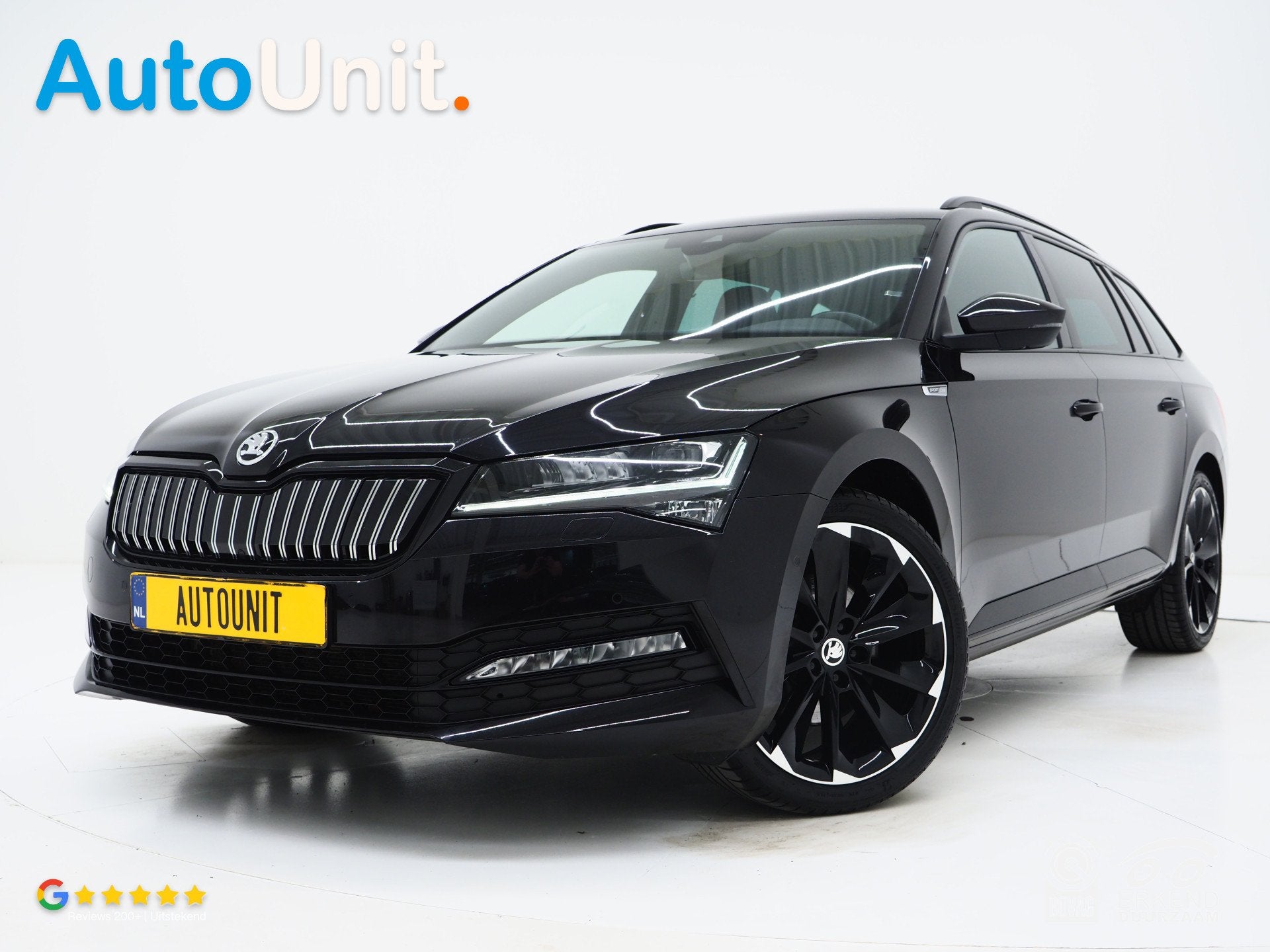Skoda Superb Combi 1.4 TSI iV Sportline | Leder/Alcantara |, Auto's, Dealer onderhouden, Adaptive Cruise Control, Gebruikt, Zwart