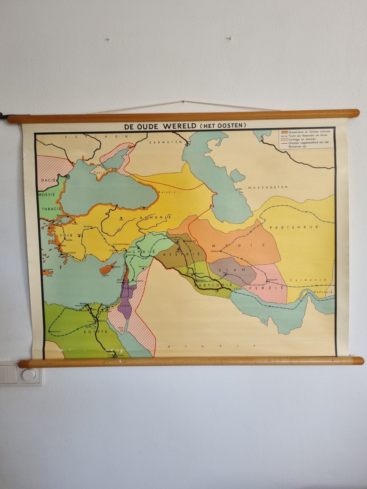 Historische schoolkaart 'De Oude Wereld (Het Oosten)', Boeken, Ophalen