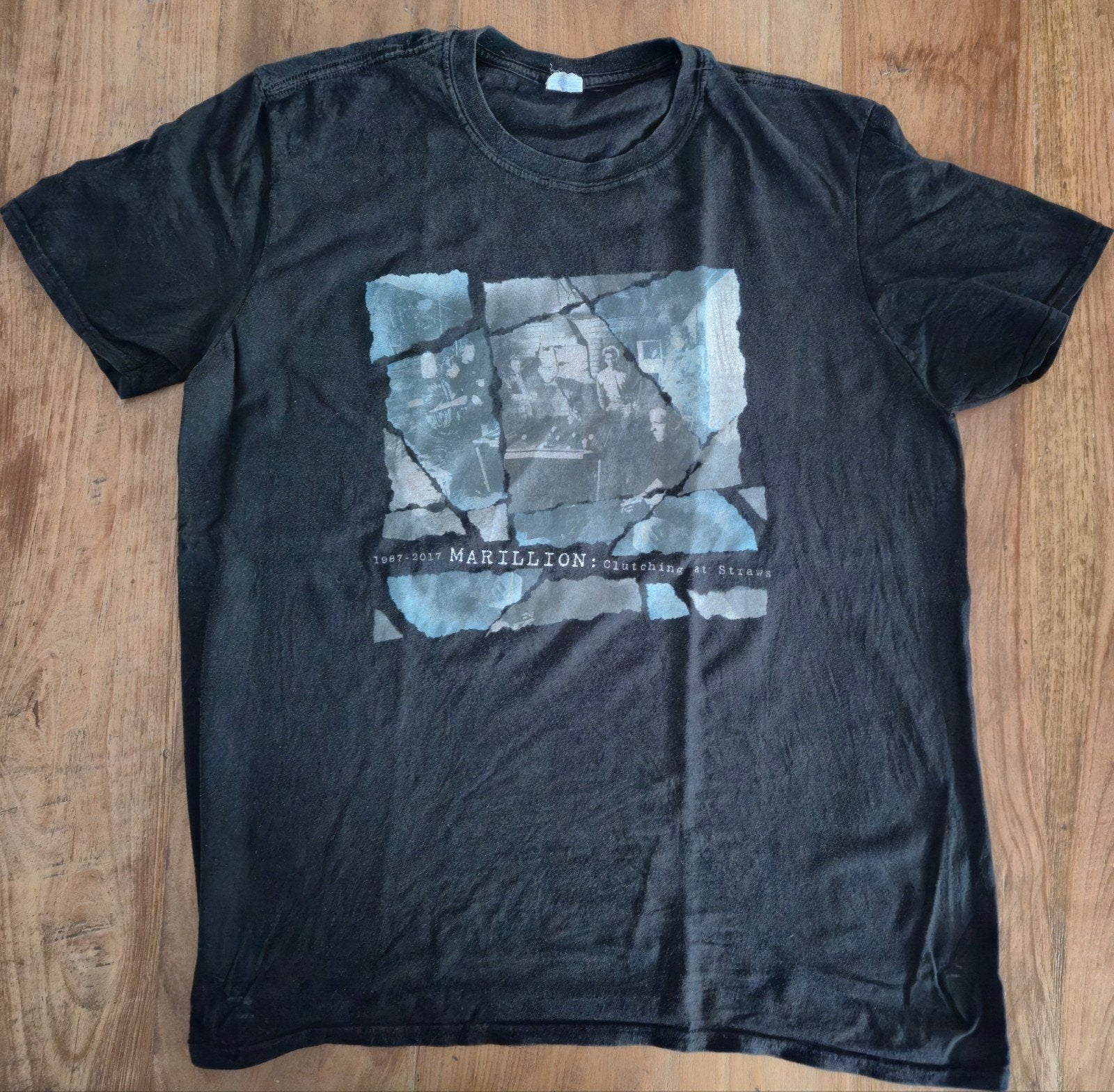 Marillion - Clutching at Straws t-shirt XL, Verzamelen, Ophalen of Verzenden, Zo goed als nieuw, Kleding