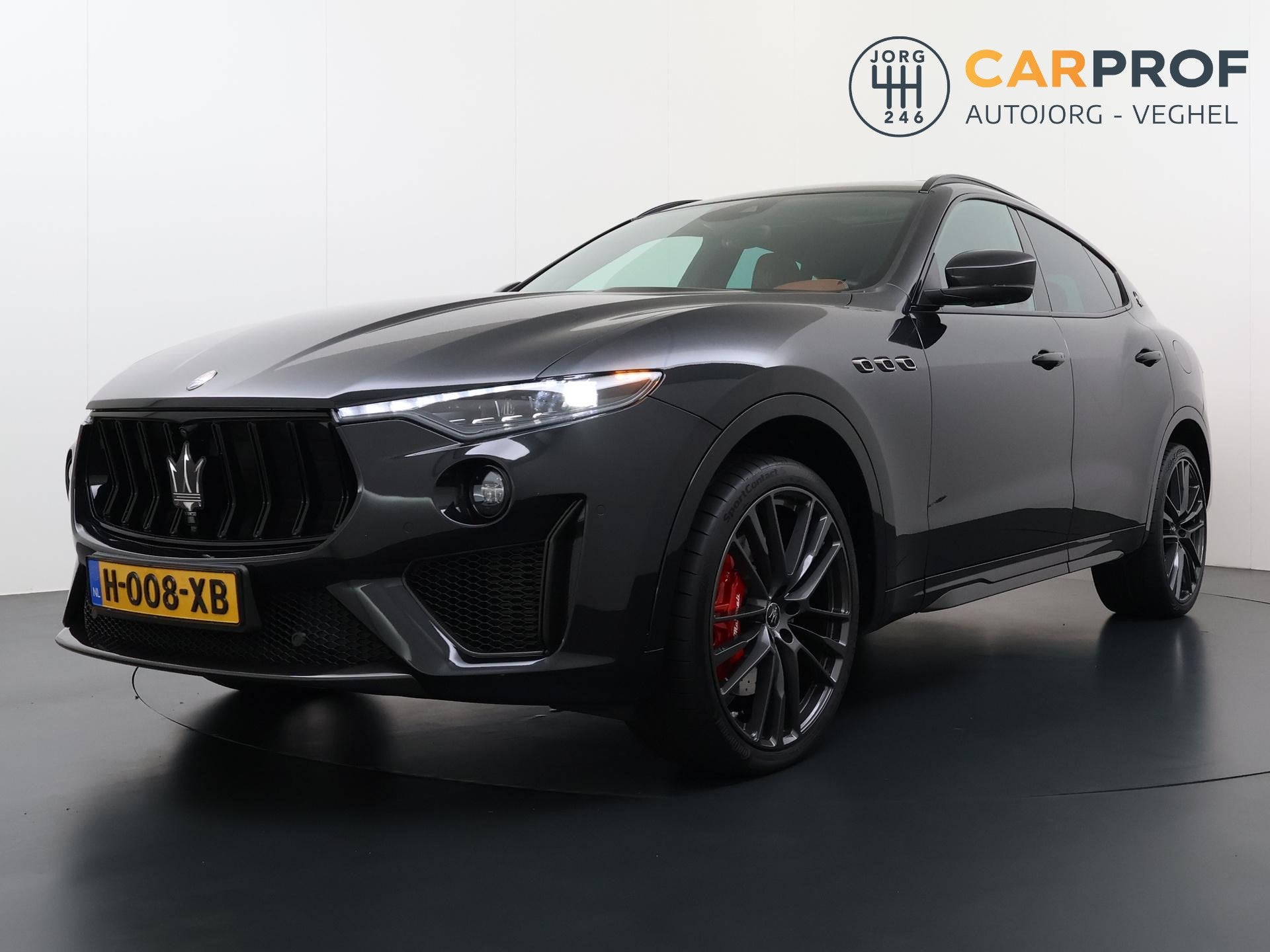Maserati Levante 3.8 V8 Trofeo 589 K ! | Carbon | Panoramada, Auto's, Gebruikt, Vierwielaandrijving, 147 €/maand, SUV of Terreinwagen