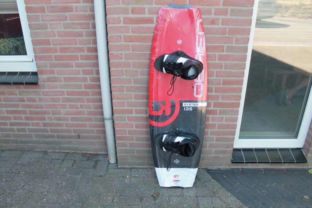 Obrien System 1.19 mtr KINDER boot wakeboard met bindingen, Ophalen of Verzenden, Nieuw