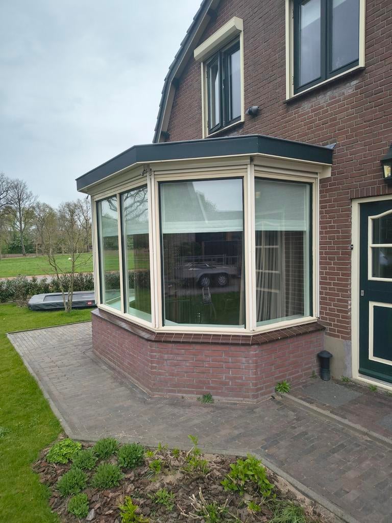 Erker vensterbanken en screens, Gevelraam of Ruit, Gebruikt, 160 cm of meer, 160 cm of meer