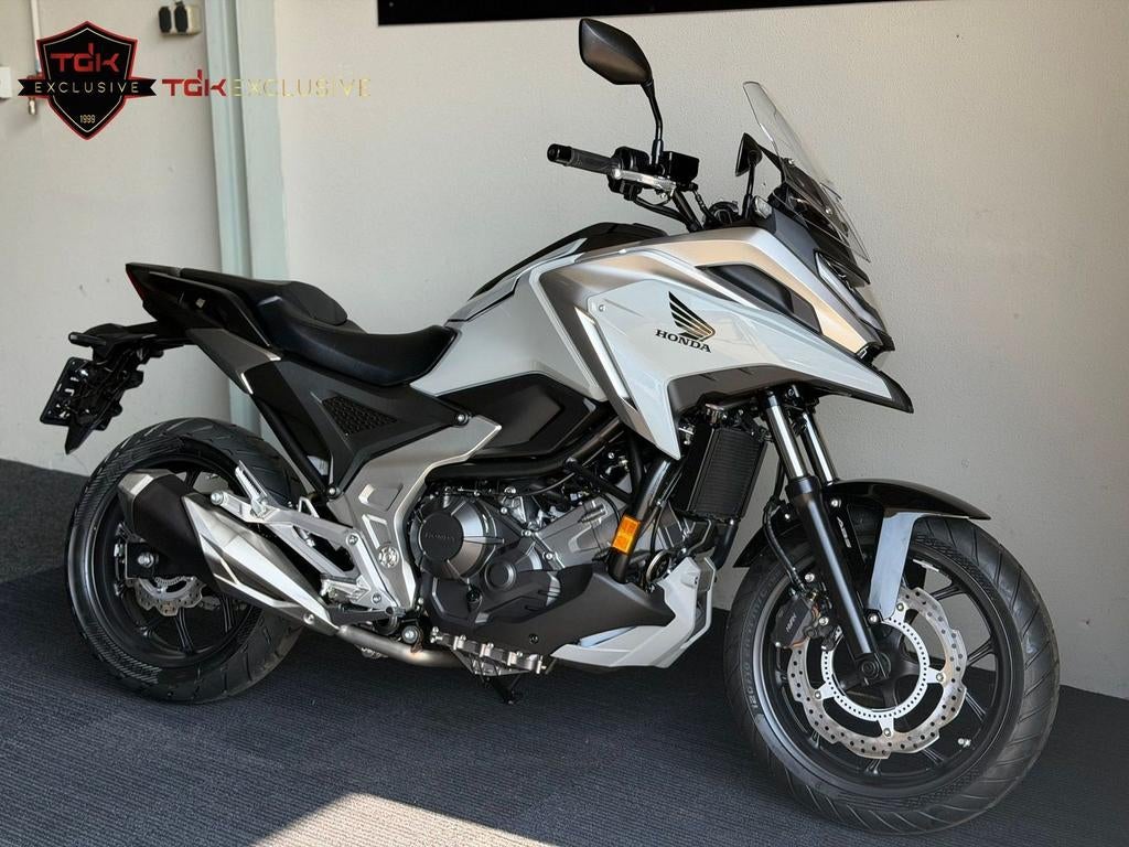 HONDA NC 750 X NIEUW 0KM BTW NC750X (GEEN 700 DCT), 2 cilinders, 745 cc, Bedrijf, Meer dan 35 kW
