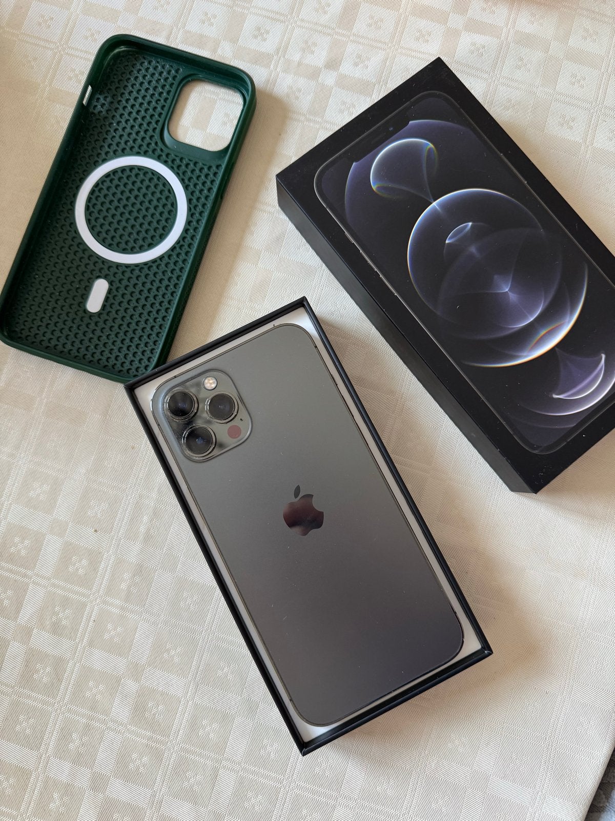 iPhone 12 Pro Max 256GB Grafiet Z.G.A.N., Telecommunicatie, Mobiele telefoons | Apple iPhone, 256 GB, Zo goed als nieuw, Zonder simlock