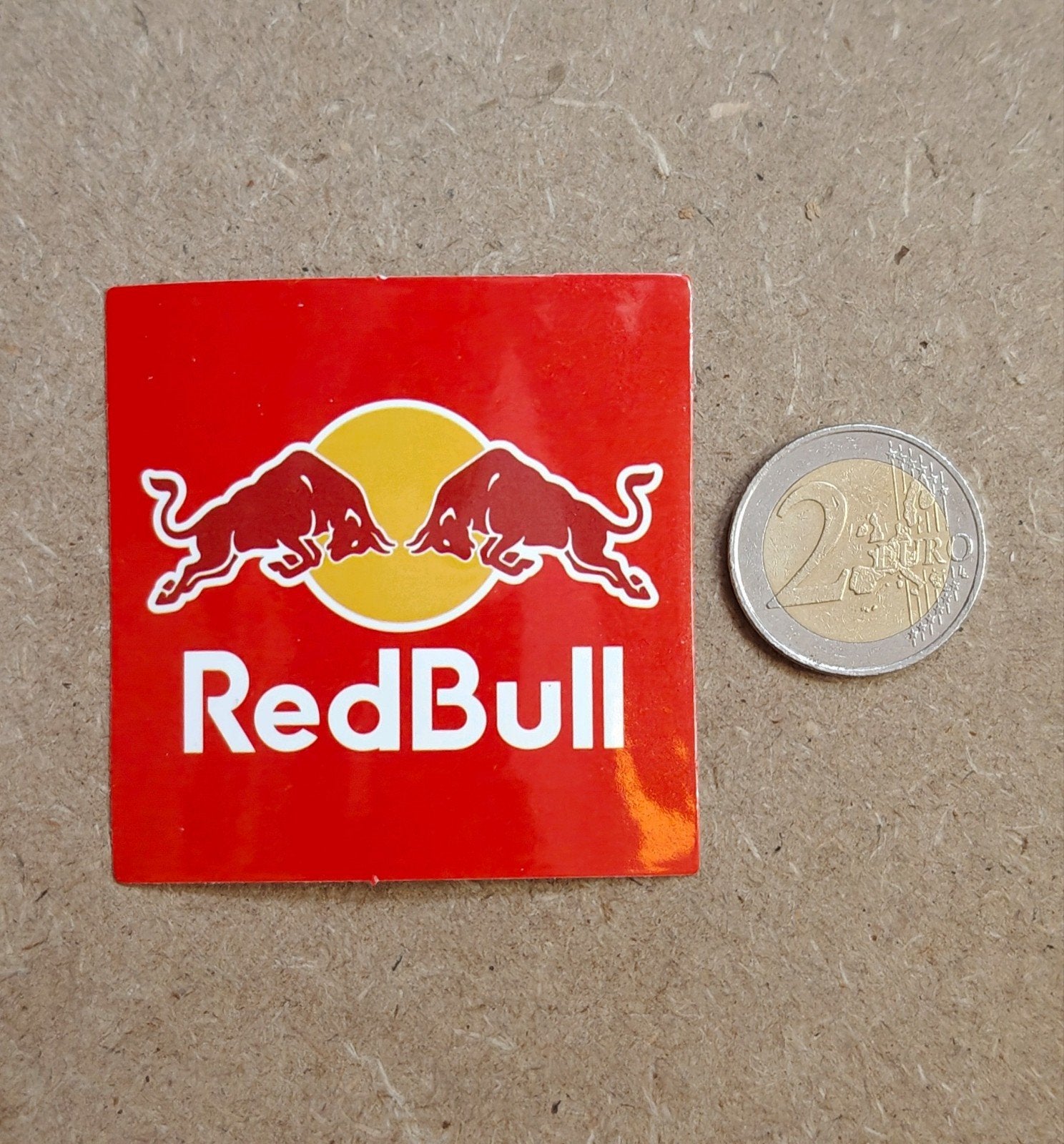 Red Bull sticker - ca. 6x6 cm, Ophalen of Verzenden, Nieuw, Merk
