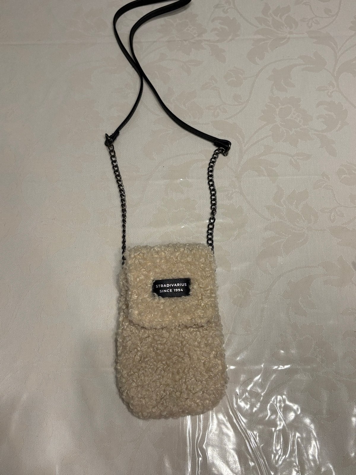 Stradivarius teddy schoudertasje - nieuw, Ophalen of Verzenden, Nieuw, Beige, Schoudertasje