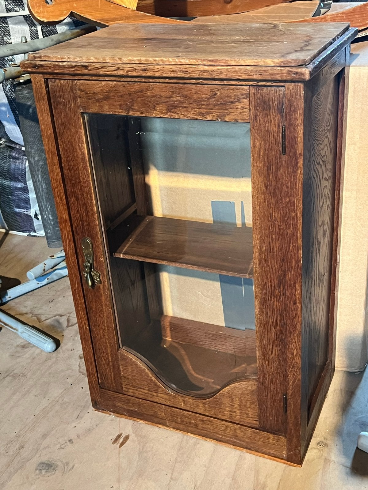 Antiek Eiken Muurkastje met Glazen Deur - 41x27x64H, Antiek en Kunst, Ophalen of Verzenden