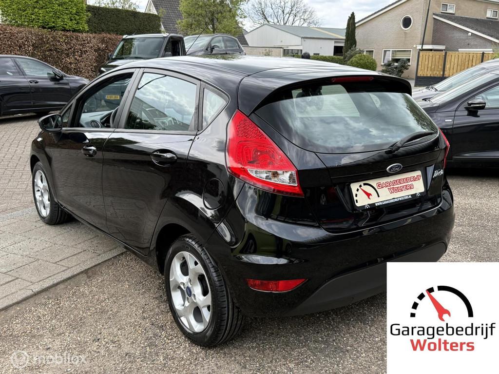 Ford Fiesta 1.25 82pk AIRCO NW APK 5DRS LMV NW BANDEN, Voorwielaandrijving, Stof, Gebruikt, 4 cilinders