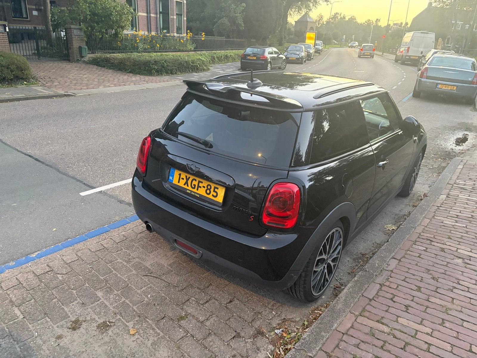 Mini 1.5 Cooper 2014 Zwart, Voorwielaandrijving, 136 pk, 4 stoelen, Origineel Nederlands